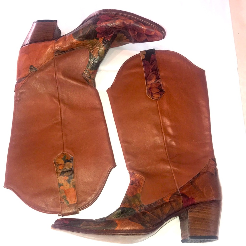 Gorgeous Hand-painted Cowboy Boots